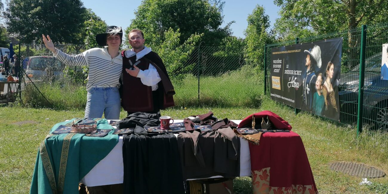 Le stand des mousquetaires à la brocante !